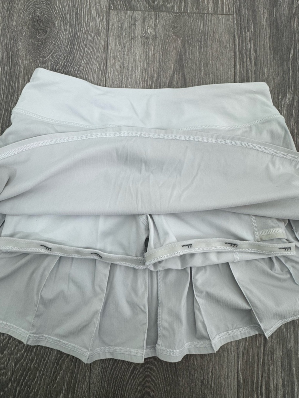 Lululemon White Tennis Skort 4 Athletic Running Golf Sports Skirt Outdoor Summer - Picture 6 of 9